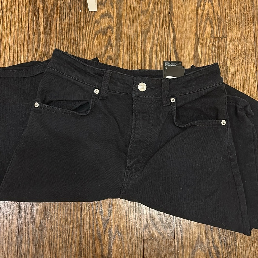 H&M DIVIDED Black jeans